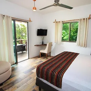 suites-pancho-villas-bacalar.quintano-roohotels.com/