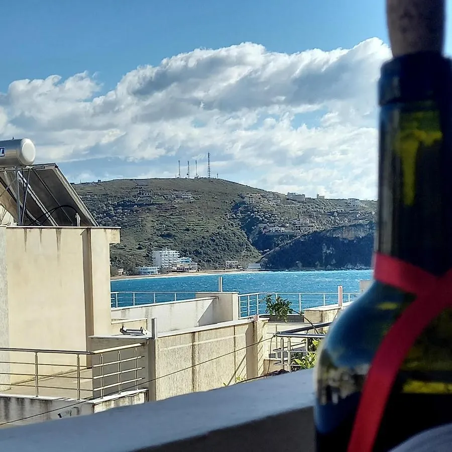 Aparthotel White Studios Himare