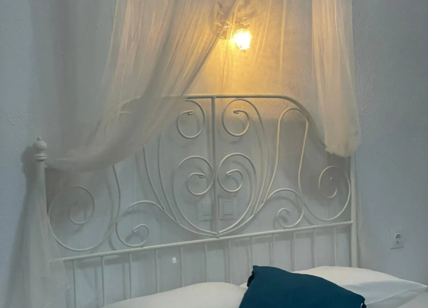 White Studios Himare